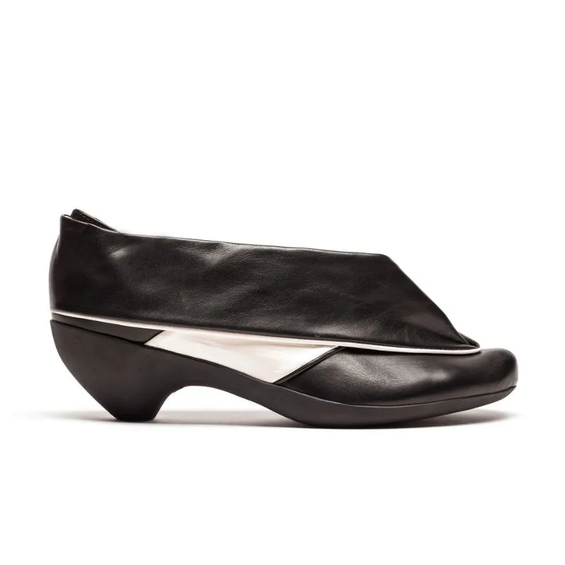 SS25_25 ORIGAMI Spectator | Leather Slip On