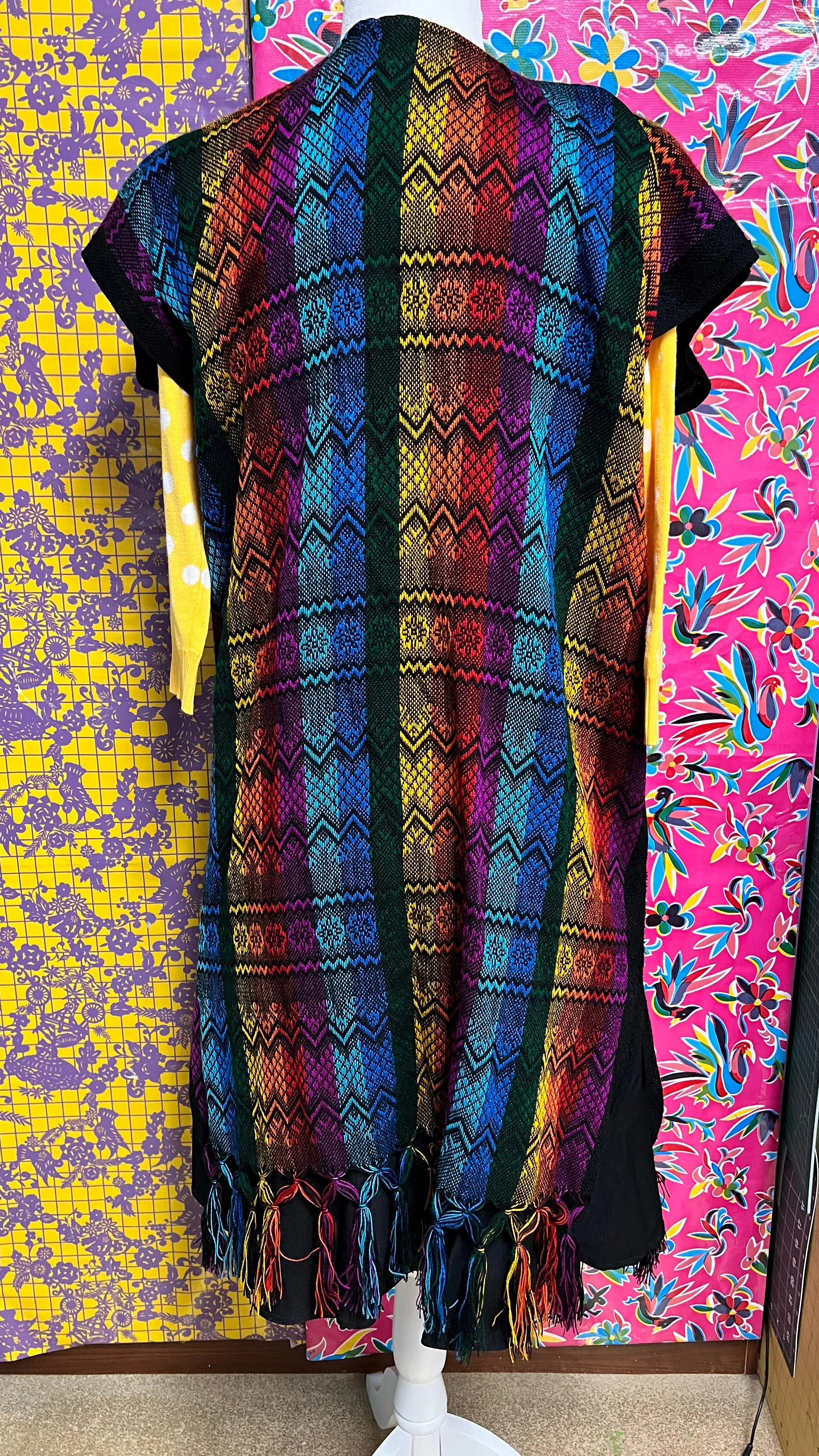 Woven Appliqué Sleeveless Sweater